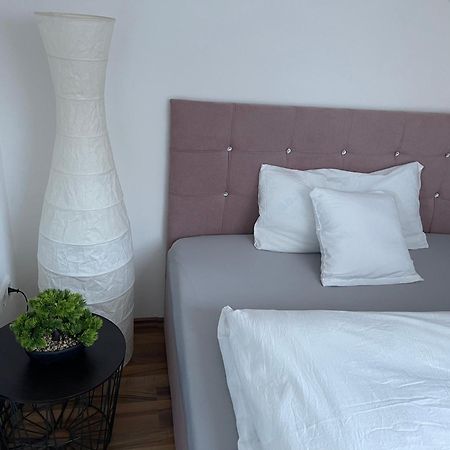 Bequemes Einzelzimmer Im Herzen Von Kassel Buitenkant foto
